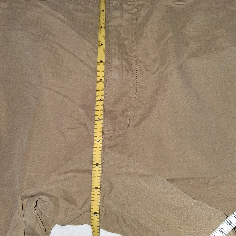 Quiksilver Men's Cargo Shorts Size 33 / 11 Casual Outdoors Moisture Wicking‎